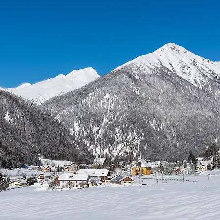 Ξενοδοχείο Bergkristall 4*