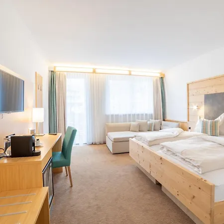 Bergkristall Hotel 4*