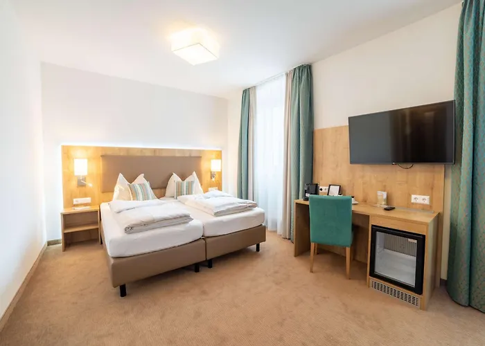 Hotel Bergkristall 4*