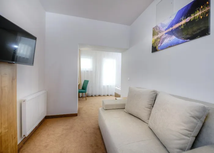 Hotel Bergkristall 4*