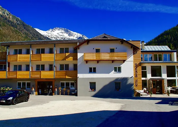 Hotel Bergkristall 4*